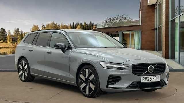 Used Volvo V60 Plus 345 HP (253 kW) 2025 Estate