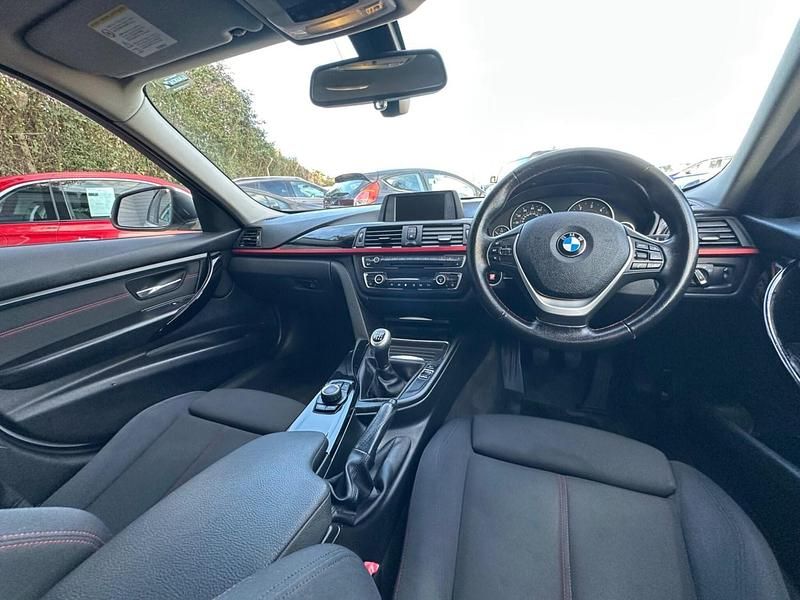 Used BMW 320 Sport Line 2012 White Sedan