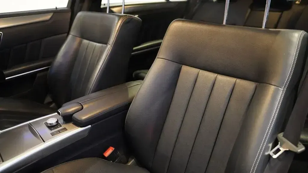 Used Mercedes E220 SE 177 HP (130 kW) 2014 Silver Estate