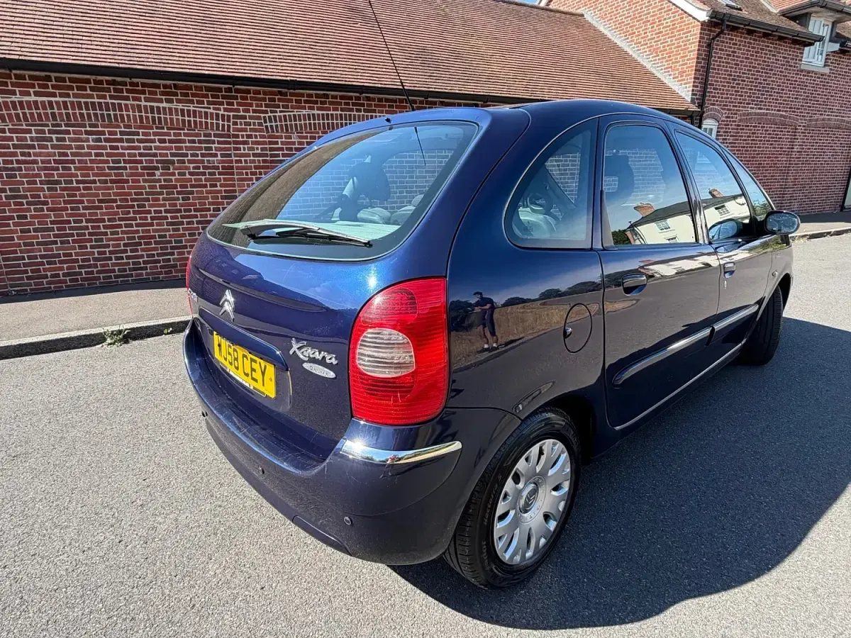 Used Citroën Xsara Picasso 2008 Blue MPV