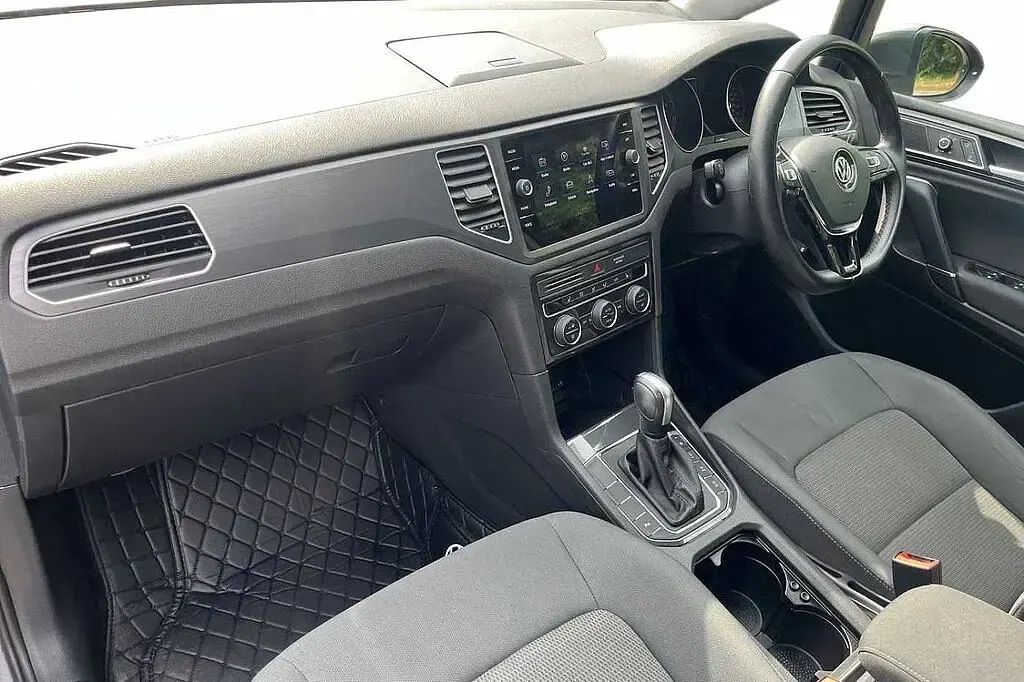 Used VW Golf Plus Cross 150 HP (110 kW) 2020