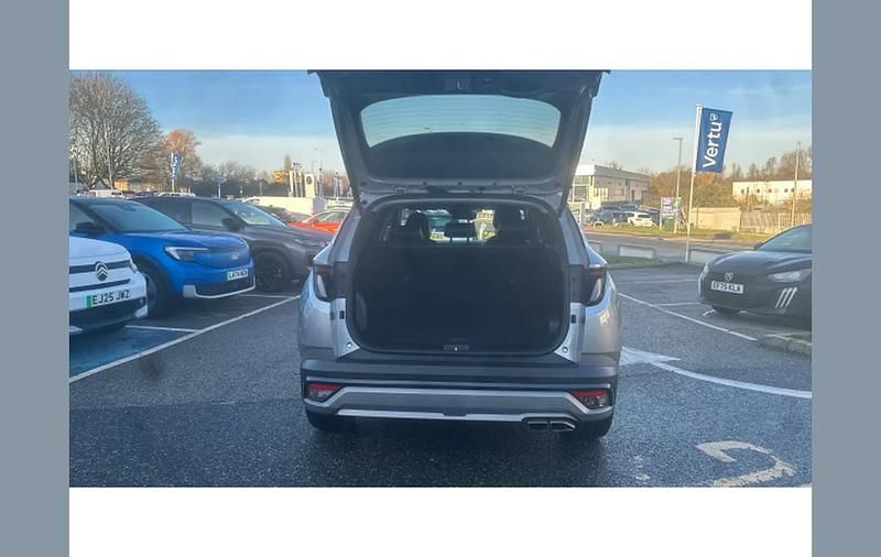 Used Hyundai Tucson Premium 158 HP (116 kW) 2024 Silver SUV