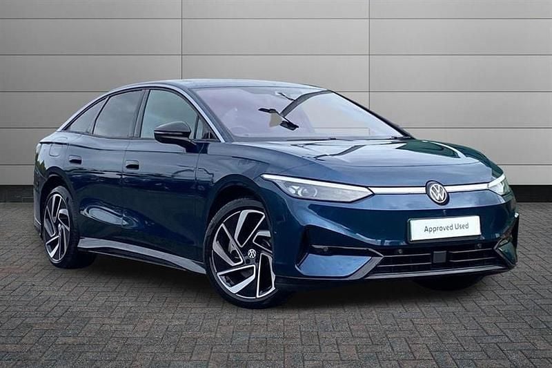 Blue Used 2024 VW ID.7 Pro Hatchback | £30,895 (Fair price) - Image 1/3