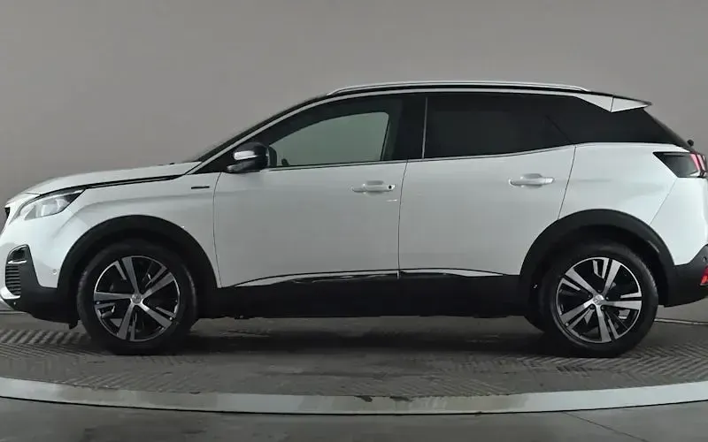 Used Peugeot 3008 GT-line 131 HP (96 kW) 2019 White SUV