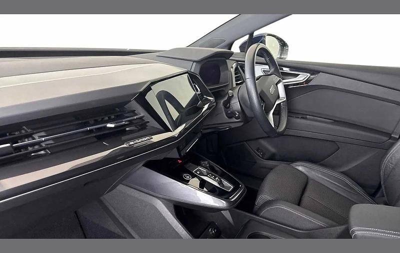 Used Audi Q4 e-tron S-Line 150 kW (204 HP) 2021 Blue SUV