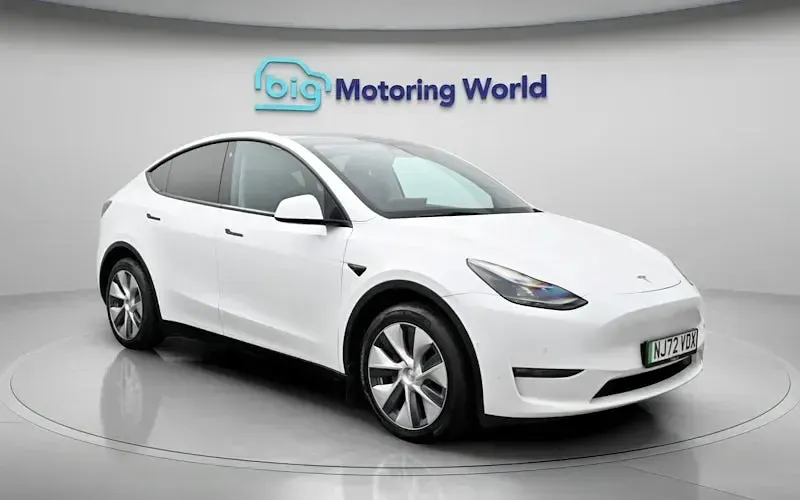 Used Tesla Model Y Long Range AWD 286 kW (389 HP) 2025 SUV