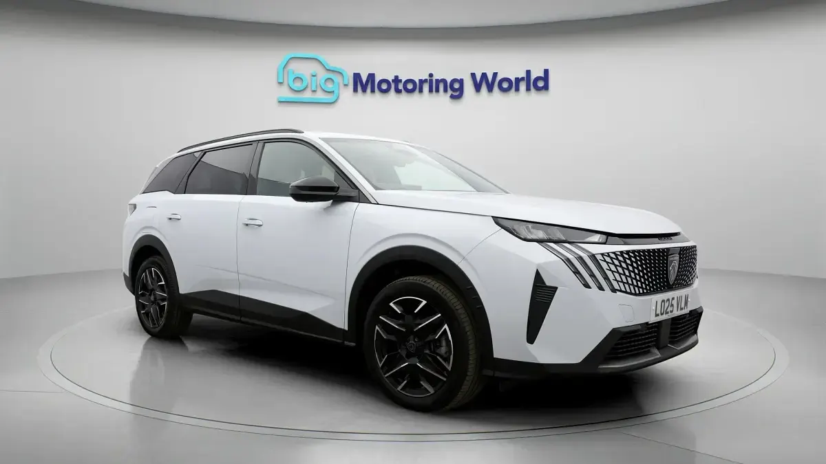 Used Peugeot 5008 Allure 136 HP (100 kW) 2025 SUV