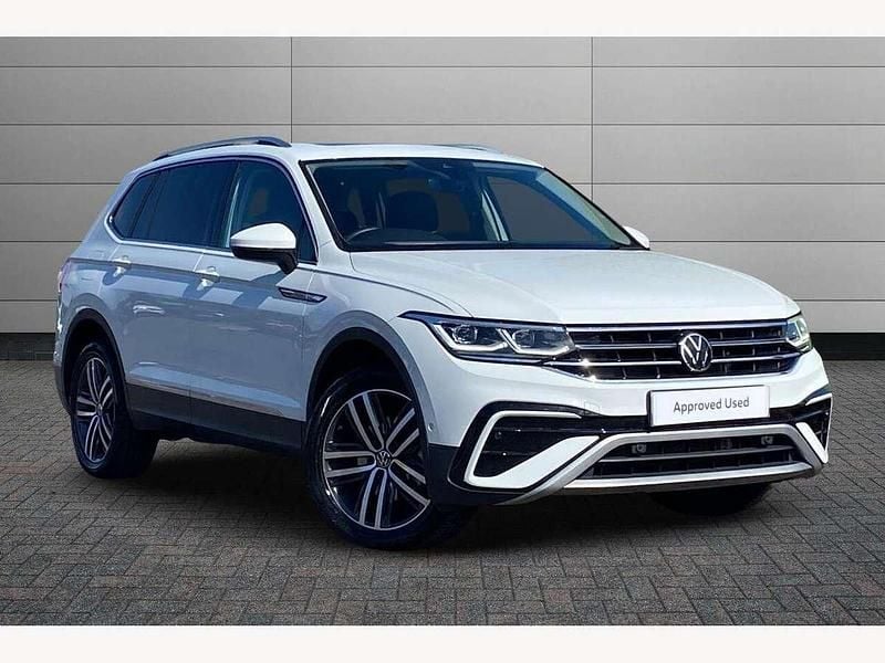 Pure white Used 2025 VW Tiguan Allspace Elegance SUV | £33,665 (Fair price) - Image 1/4