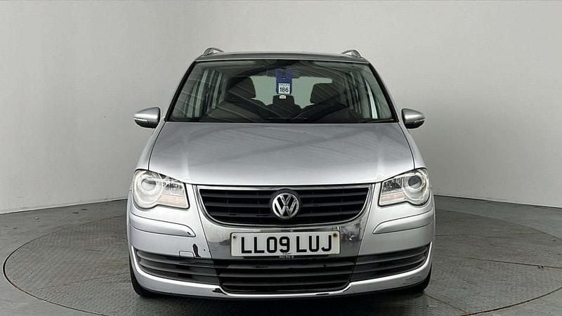 Used VW Touran SE 105 HP (77 kW) 2009 Silver MPV