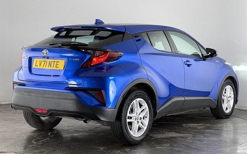 Used Toyota C-HR 122 HP (89 kW) 2023 SUV
