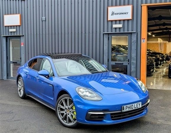 Blue Used 2018 Porsche Panamera Sedan | £34,995 (Super price) - Image 1/1