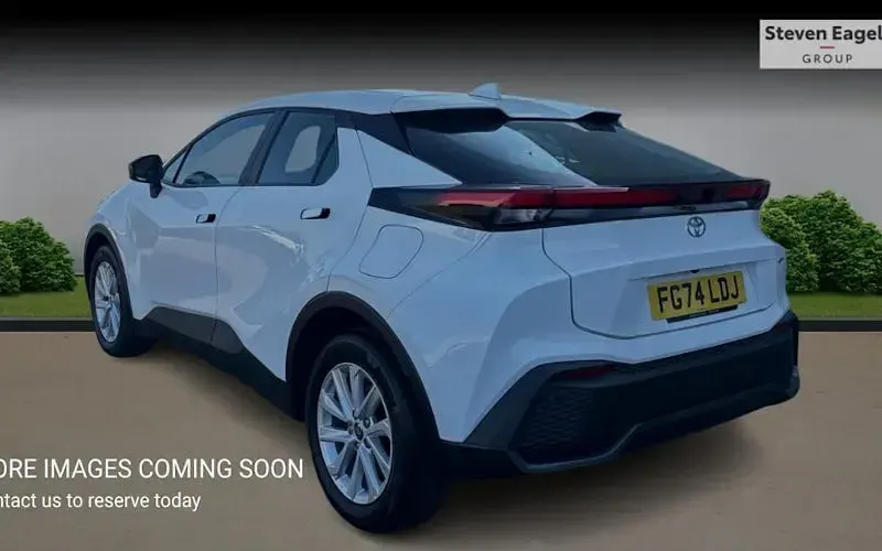Used Toyota C-HR 140 HP (102 kW) 2026 SUV
