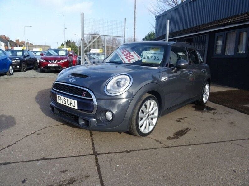 Grey Used 2016 Mini Cooper S Hatch Hatchback | £6,795 (Fair price) - Image 1/4