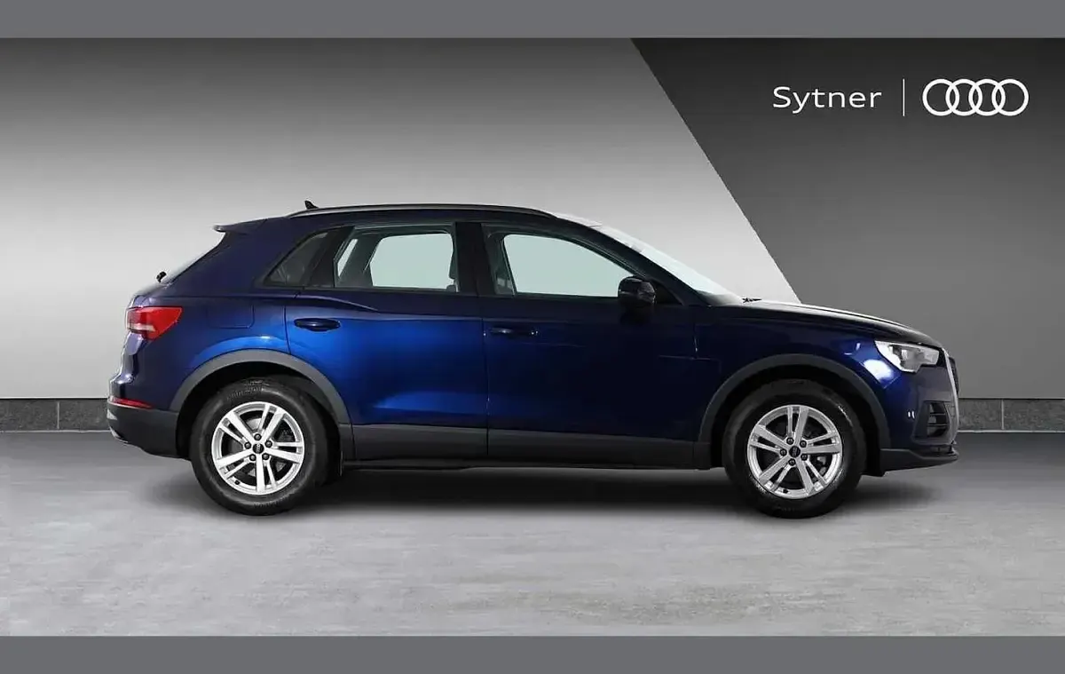Used Audi Q3 Design 150 HP (110 kW) 2022 Blue SUV
