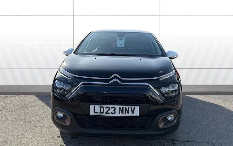 Usado Citroën C3 PureTech 83 CV (61 kW) 2023 Negro Utilitario