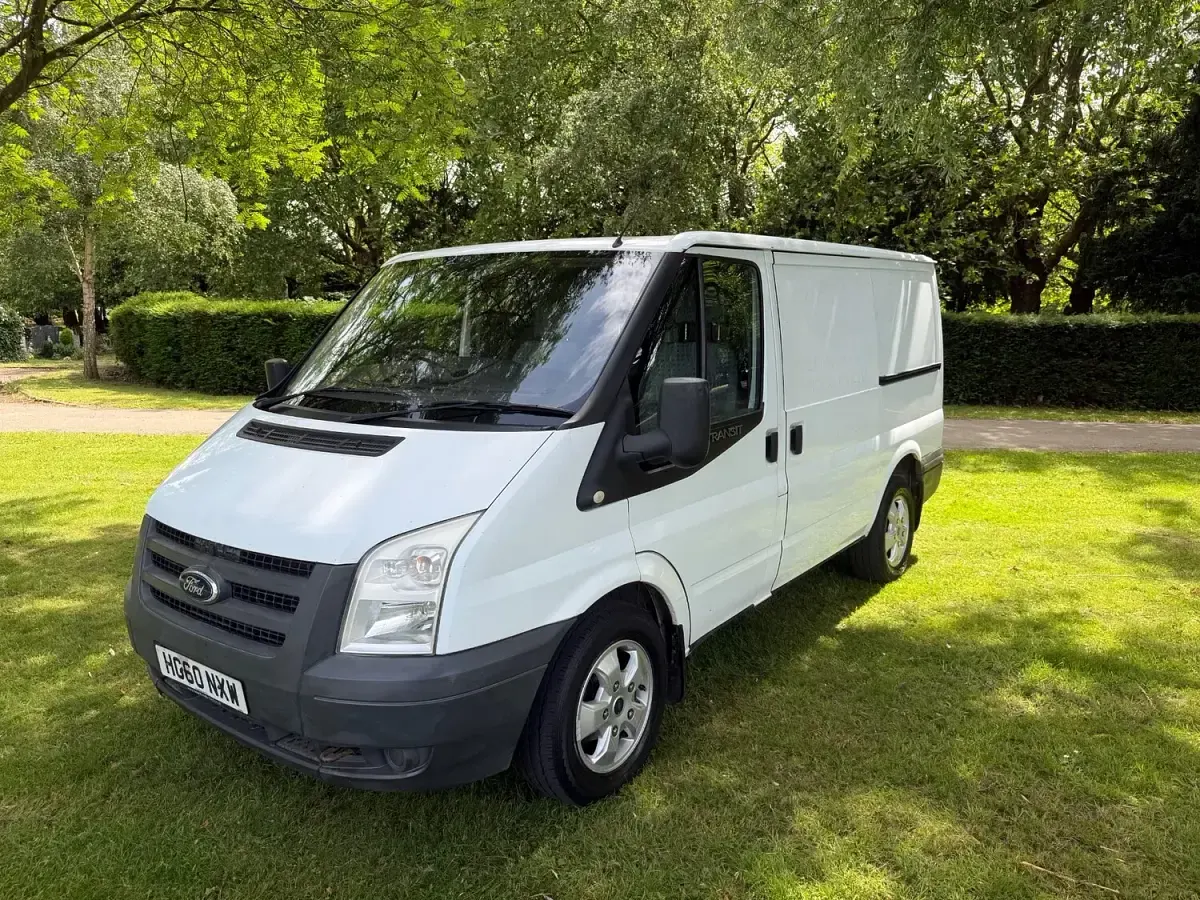 Used Ford Transit 85 HP (62 kW) 2010 White Van