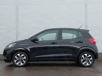 Used Hyundai i10 Advanced 79 HP (58 kW) 2025 Black Hatchback