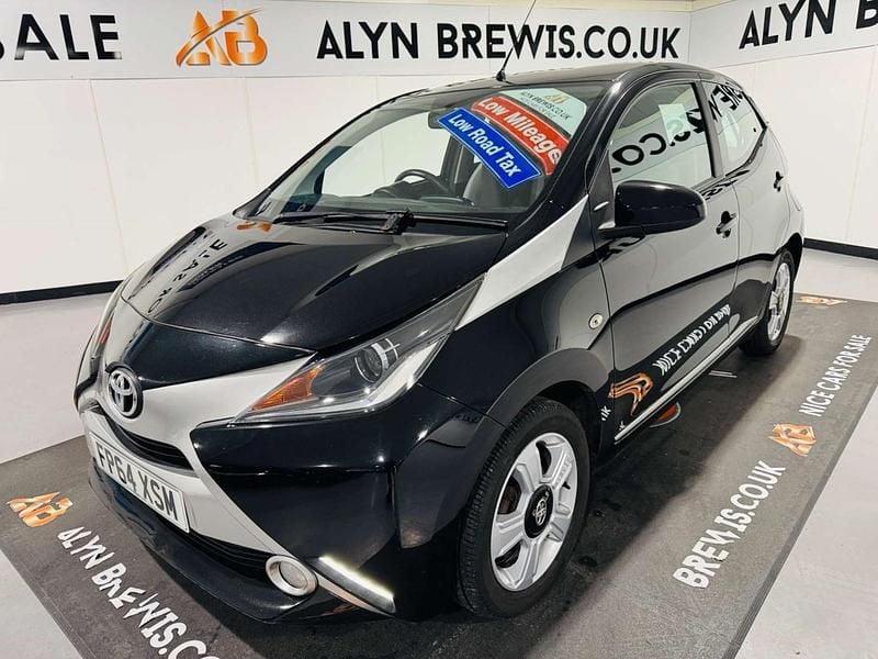 Used Toyota Aygo X-clusiv 2014 Black Hatchback