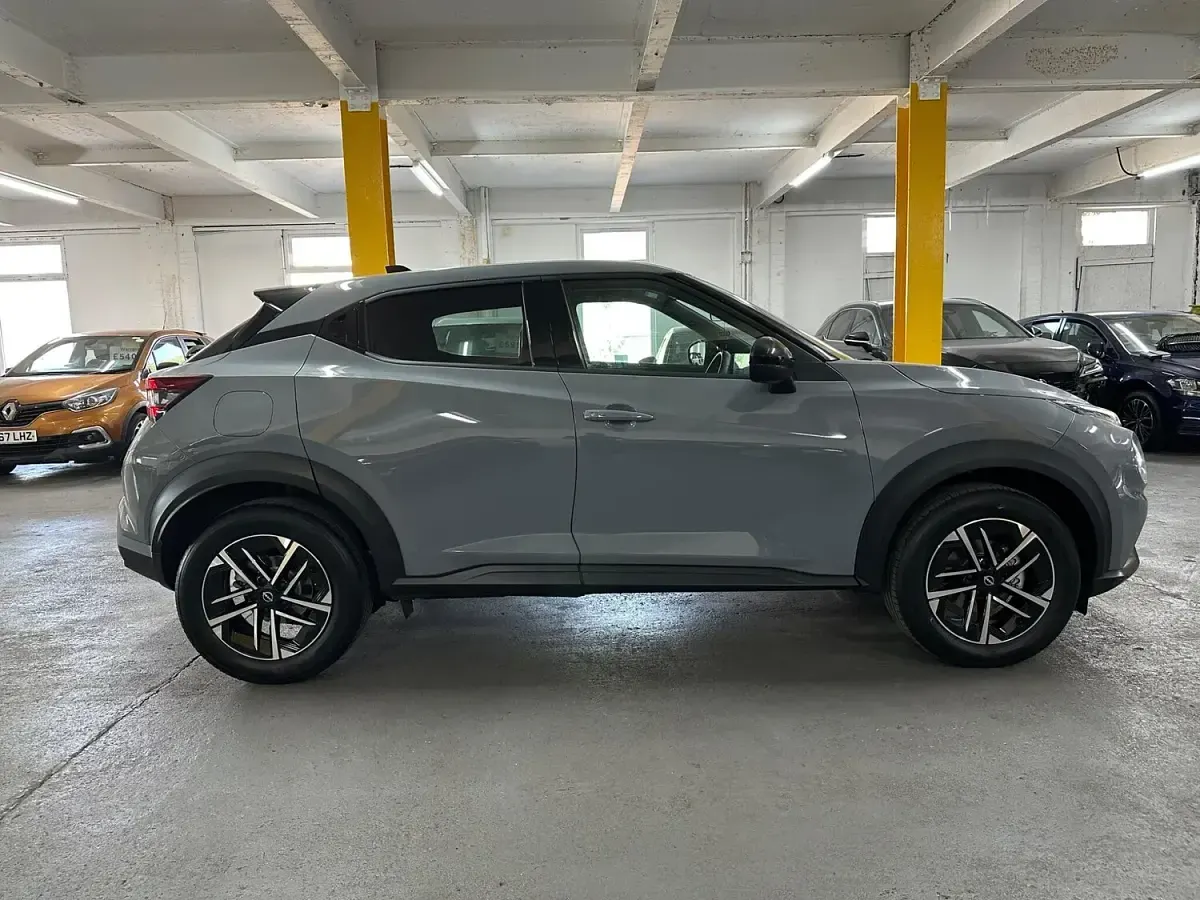 Used Nissan Juke N-Connecta 114 HP (83 kW) 2025 Grey SUV