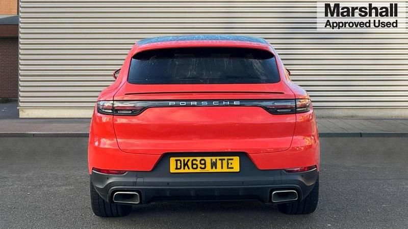 Used Porsche Cayenne 340 HP (250 kW) 2019 Orange SUV