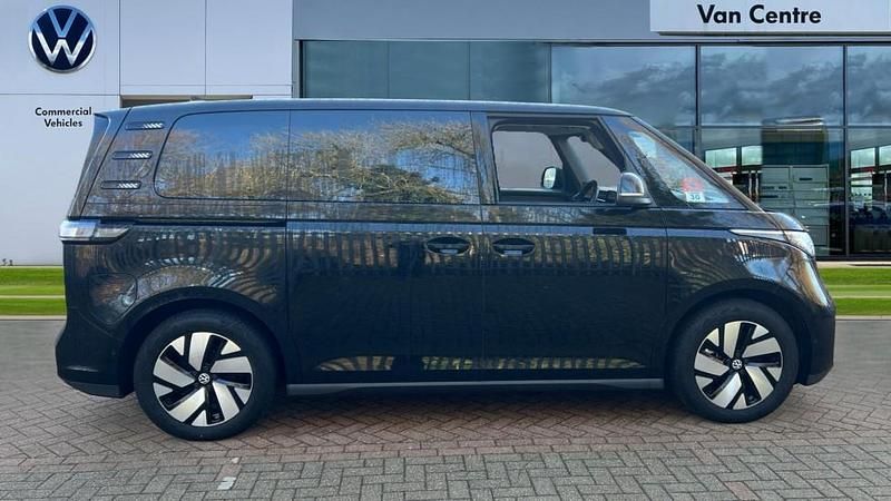 Usado VW ID. Buzz Pro 210 kW (286 CV) 2025 Negro Monovolumen
