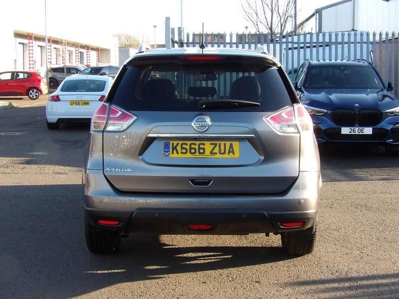 Used Nissan X-Trail Tekna 2016 Grey SUV