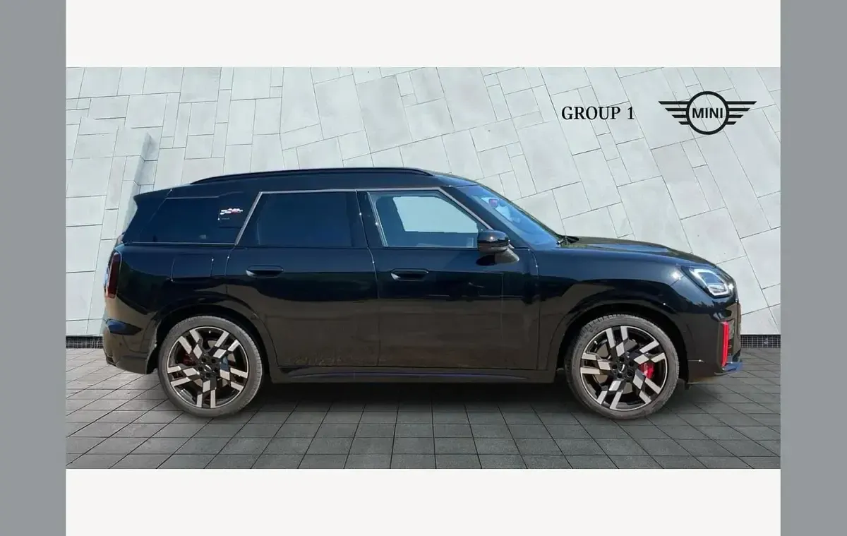 Used Mini John Cooper Works Countryman 300 HP (220 kW) 2026 Black SUV