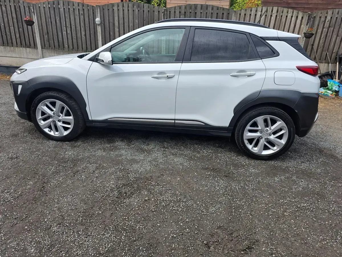 Used Hyundai Kona Premium SE 120 HP (88 kW) 2018 White SUV