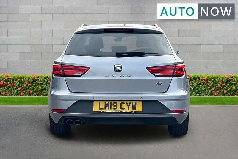 Used Seat Leon FR 2019 Silver Estate