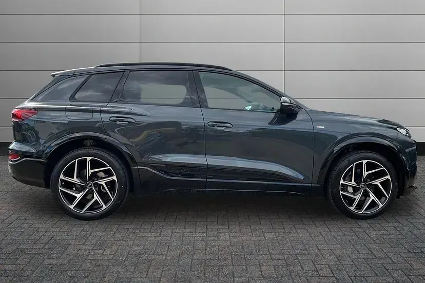 Used Audi Q6 e-tron Black Edition 222 kW (302 HP) 2026 Manhattan grey SUV
