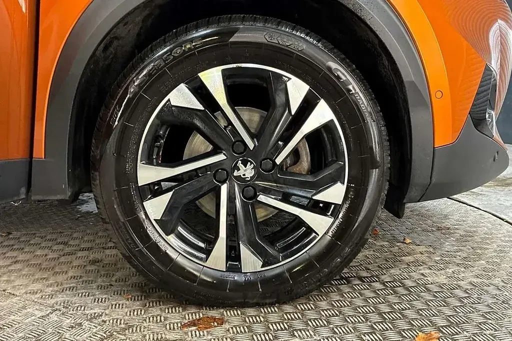 Used Peugeot 2008 GTi 128 HP (94 kW) 2022 Orange SUV