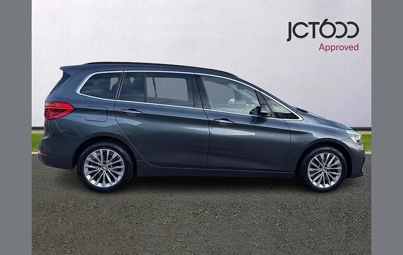 Used BMW 220 Luxury Line 188 HP (138 kW) 2019 Grey Estate