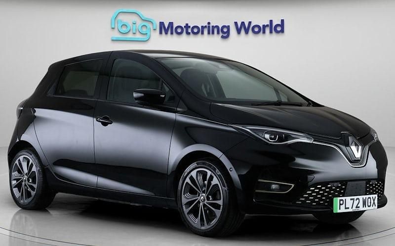 Used Renault Zoe Iconic 100 kW (136 HP) 2024 Hatchback