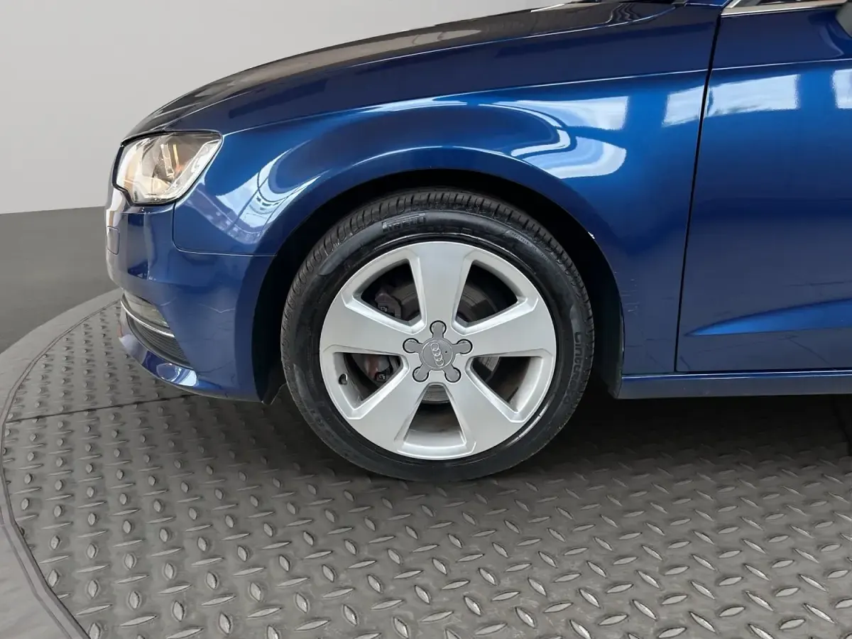 Used Audi A3 Sport 150 HP (110 kW) 2016 Blue Hatchback