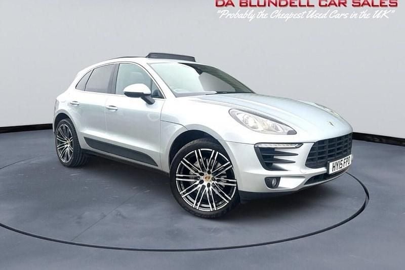 Silver Used 2015 Porsche Macan SUV | £18,490 (Super price) - Image 1/1