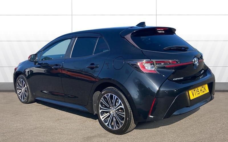 Used Toyota Corolla Design 122 HP (89 kW) 2022 Hatchback