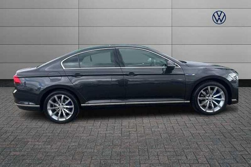 Used VW Passat Advance 218 HP (160 kW) 2020 Grey Sedan