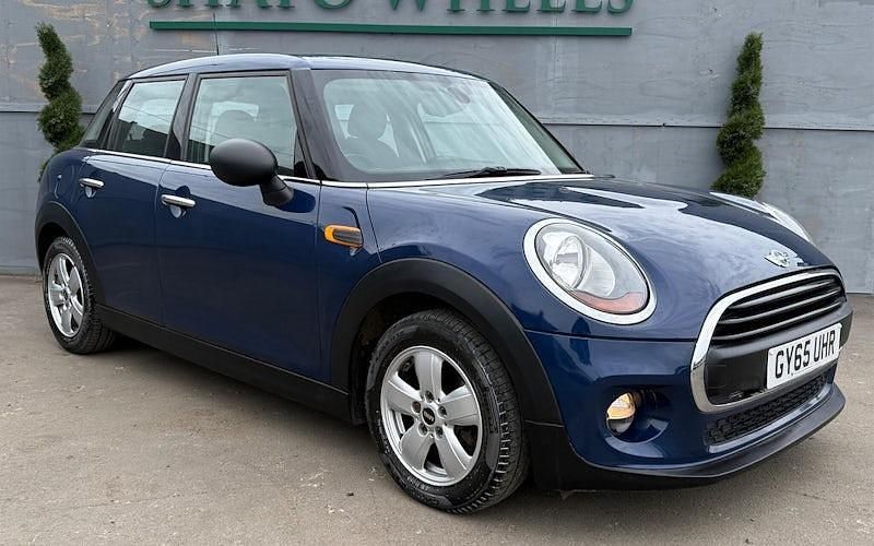 Begagnad Mini ONE Hatch 102 HK (75 kW) 2017 Halvkombi