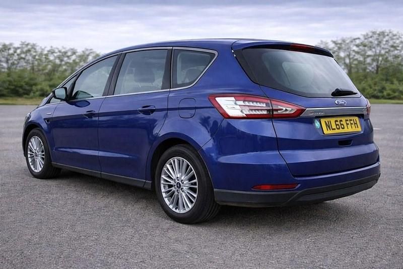 Used Ford S-MAX Zetec 160 HP (117 kW) 2017 Blue MPV