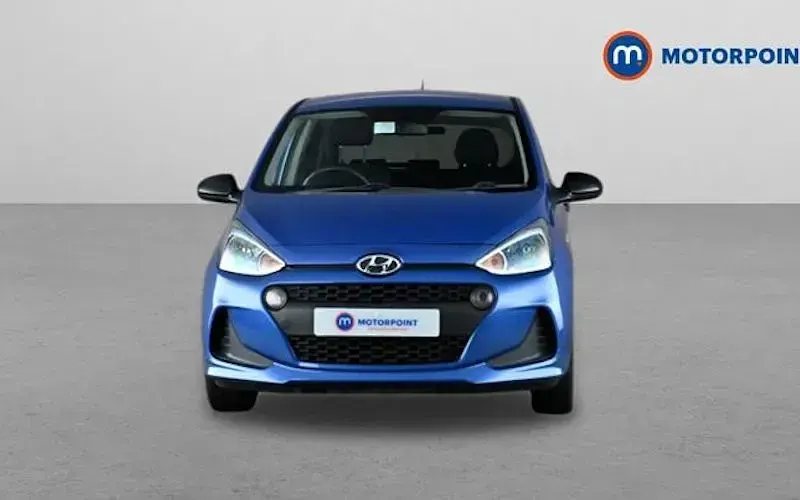 Used Hyundai i10 67 HP (49 kW) 2019 Blue Hatchback