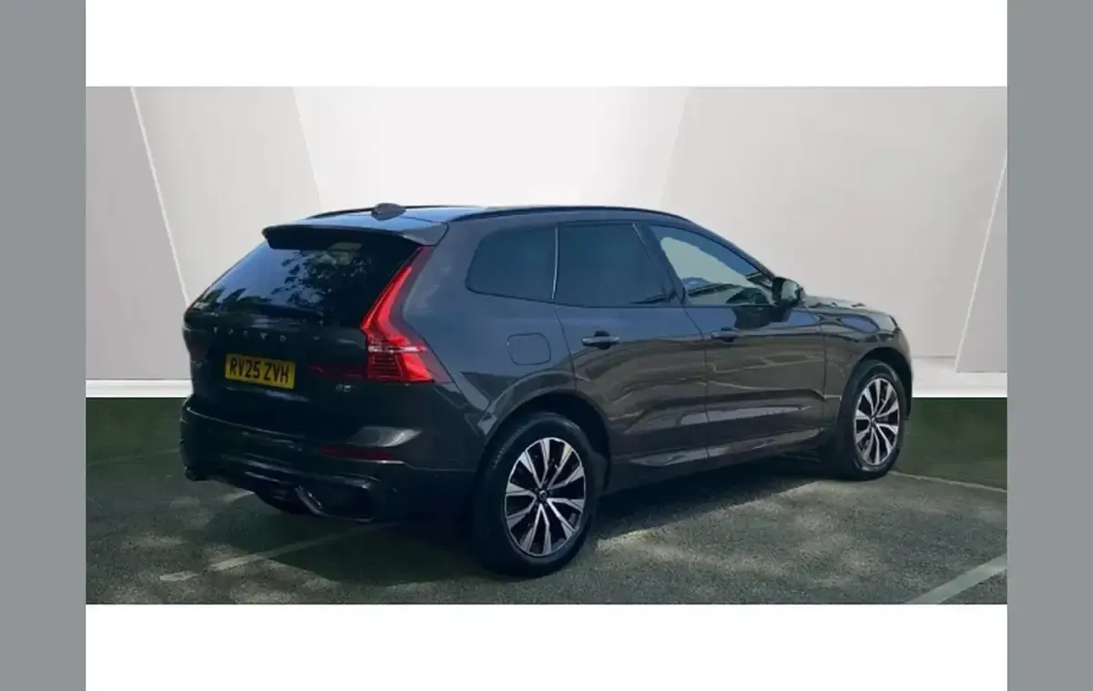 Used Volvo XC60 Plus 250 HP (183 kW) 2025 Grey SUV