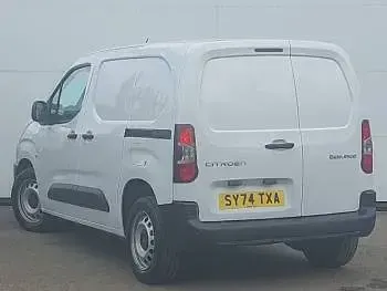 Gebraucht Citroën Berlingo 100 PS (73 kW) 2024 Weiß Van / Kleinbus