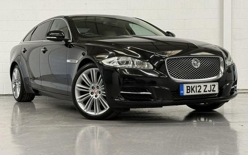 Used Jaguar XJ Portfolio 275 HP (202 kW) 2012 Black Sedan