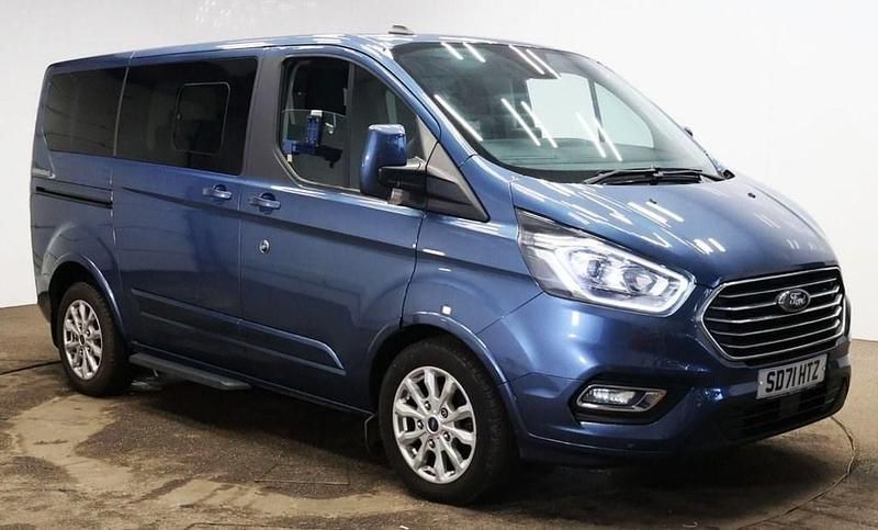 Used Ford Tourneo Custom Titanium 130 HP (95 kW) 2021 Blue Van