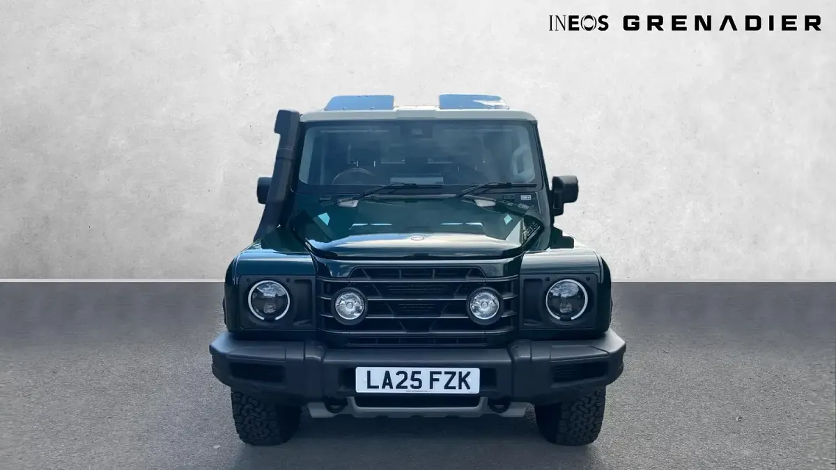 Used Ineos Grenadier 286 HP (210 kW) 2025 Green Pickup