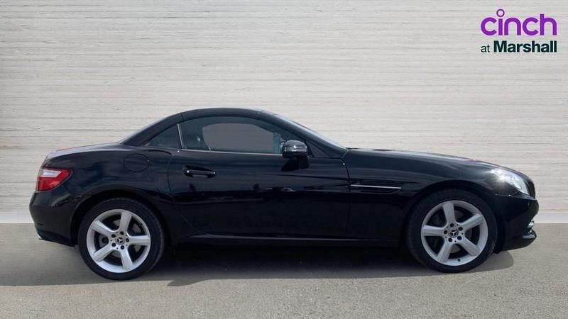 Begagnad Mercedes SLK250 204 HK (150 kW) 2013 Svart Cab