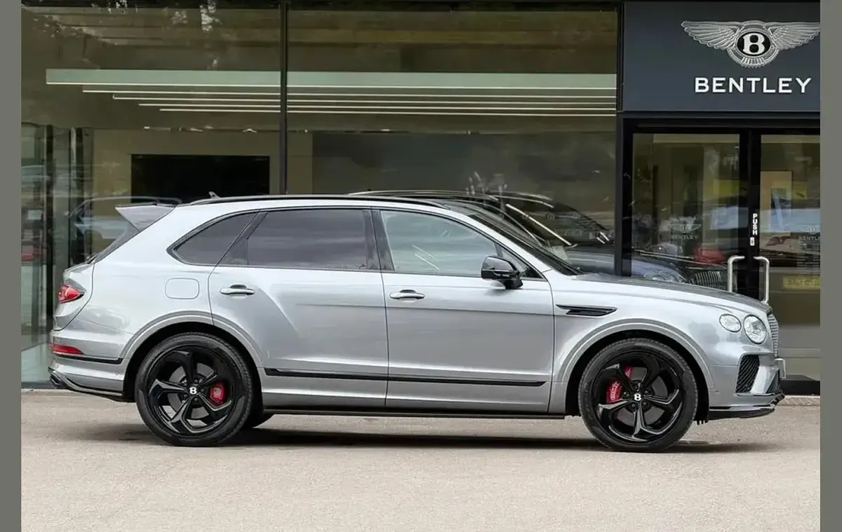 Used Bentley Bentayga 542 HP (398 kW) 2025 Grey SUV