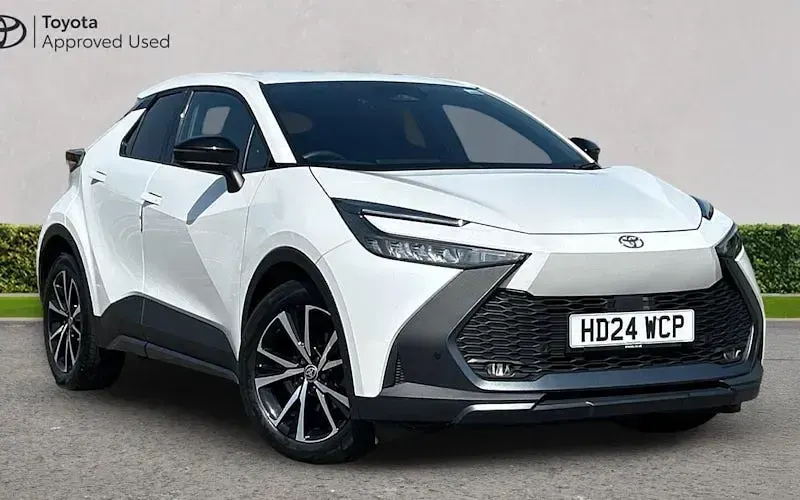 Used Toyota C-HR Design 140 HP (102 kW) 2026 SUV