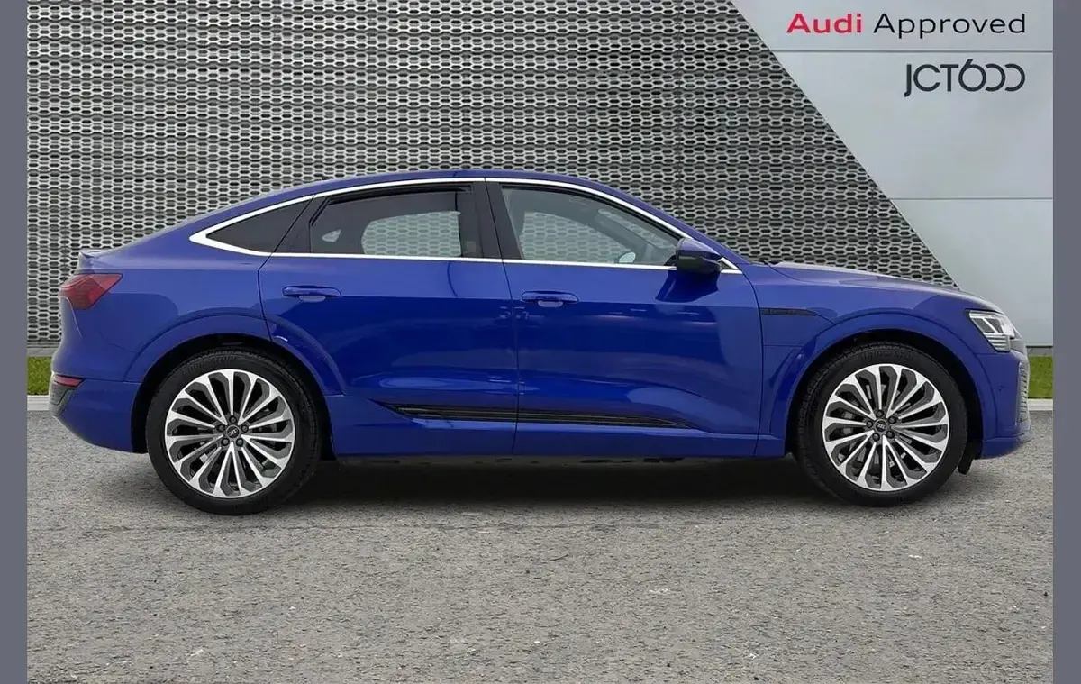 Used Audi Q8 e-tron S-Line 250 kW (340 HP) 2025 Blue SUV