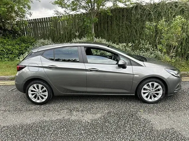 Used Vauxhall Astra Design Edition 2018 Grey Hatchback